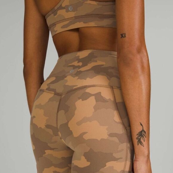 NWT. Lululemon Align High-Rise 25" Heritage 365 Camo Beige Size 20 - Picture 2 of 3